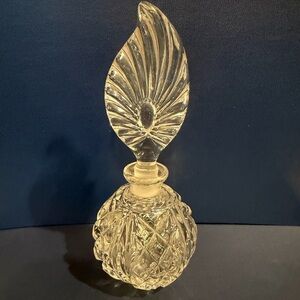 Elegant Art Deco Style Glass Perfume Bottle with Stopper